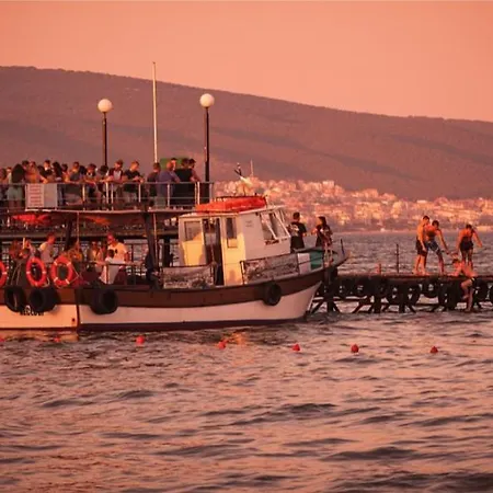 Summer Breeze 503 Private Sunny Apartament *