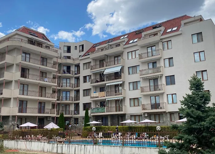 Summer Breeze 503 Private Sunny Апартаменты *