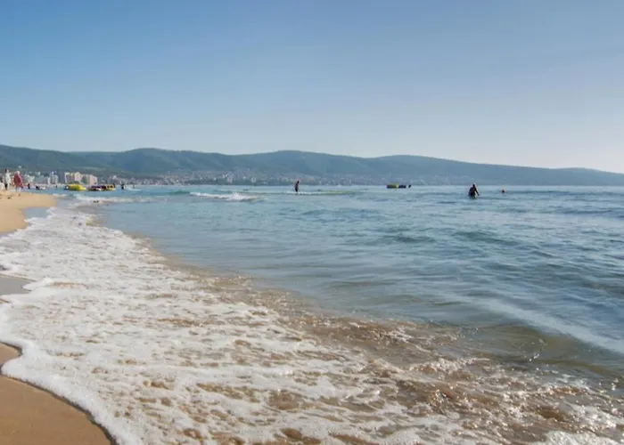 Summer Breeze 503 Private Sunny Апартаменти *